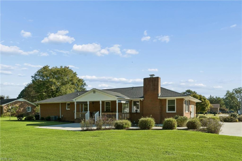 Photo 29 of 44 residential for sale in Gloucester County virginia