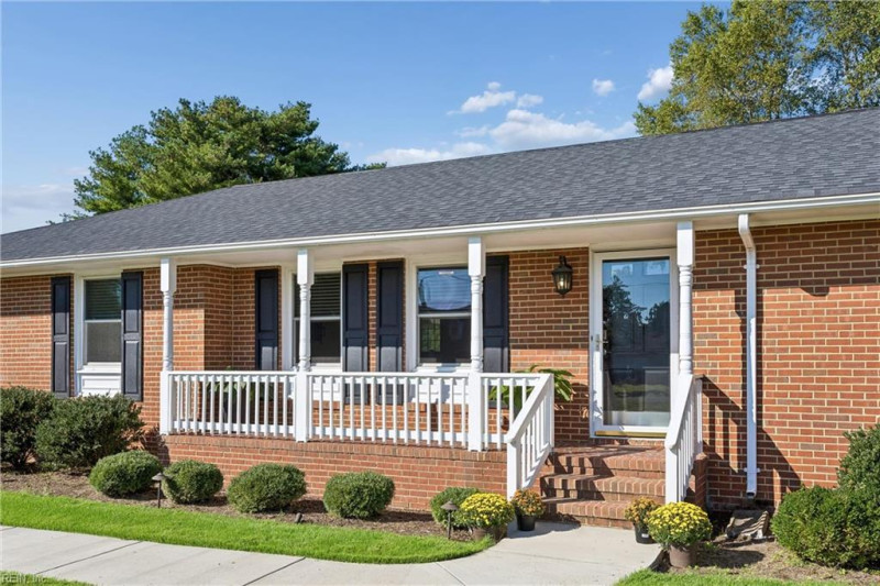 Photo 3 of 44 residential for sale in Gloucester County virginia