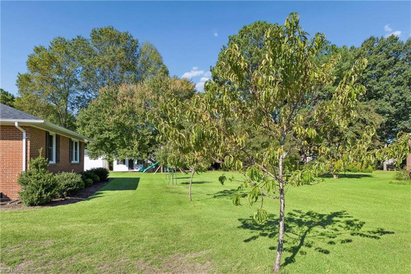 Photo 32 of 44 residential for sale in Gloucester County virginia