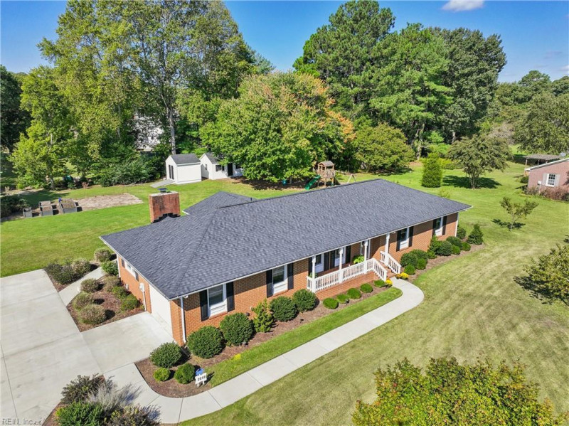 Photo 36 of 44 residential for sale in Gloucester County virginia