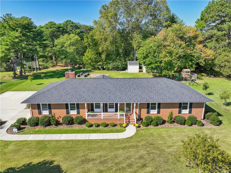 Photo 37 of 44 residential for sale in Gloucester County virginia