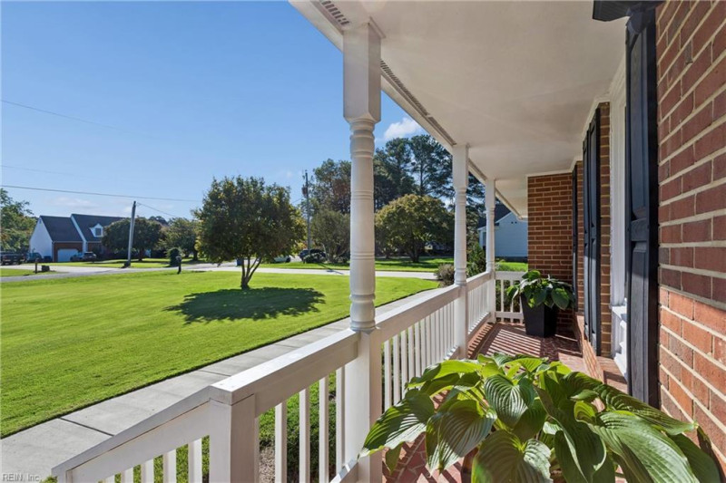 Photo 4 of 44 residential for sale in Gloucester County virginia