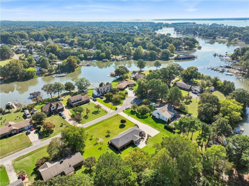 Photo 41 of 44 residential for sale in Gloucester County virginia