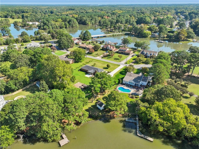 Photo 43 of 44 residential for sale in Gloucester County virginia