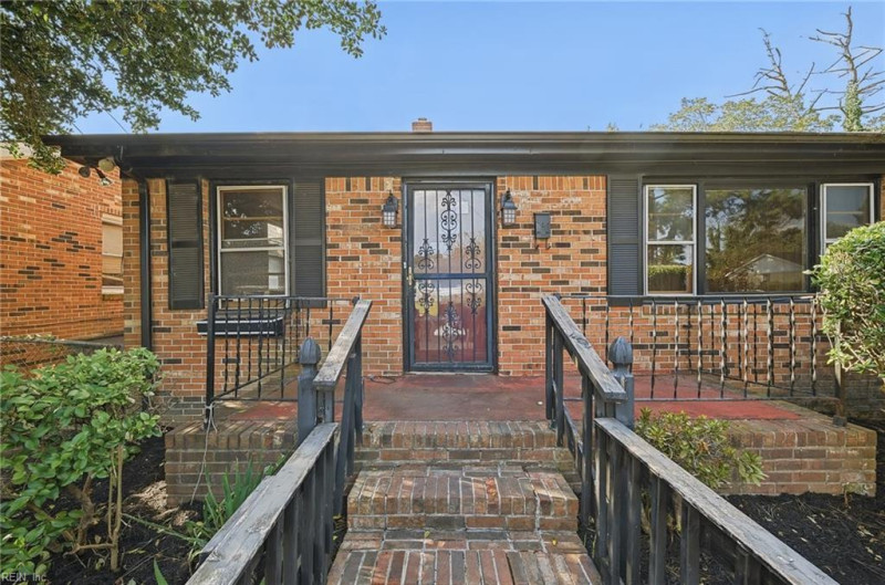 Photo 3 of 30 residential for sale in Portsmouth virginia Photo 3 of 30 residential for sale in Portsmouth virginia
