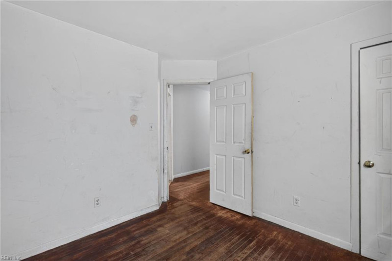 Photo 11 of 22 residential for sale in Newport News virginia