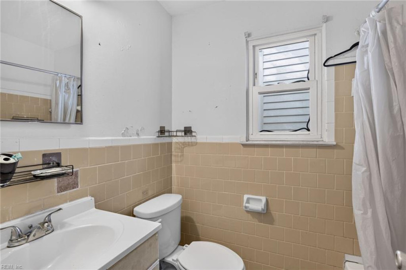 Photo 16 of 22 residential for sale in Newport News virginia