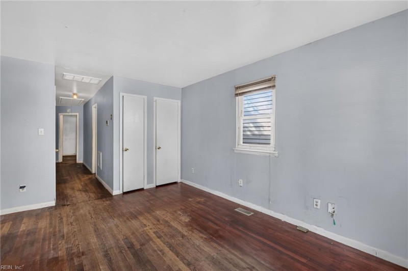 Photo 6 of 22 residential for sale in Newport News virginia