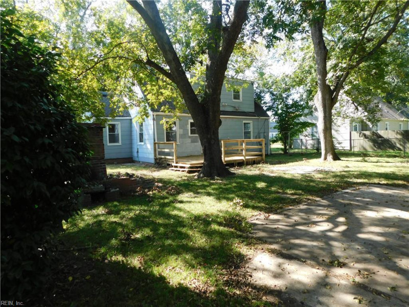 Photo 3 of 5 residential for sale in Norfolk virginia