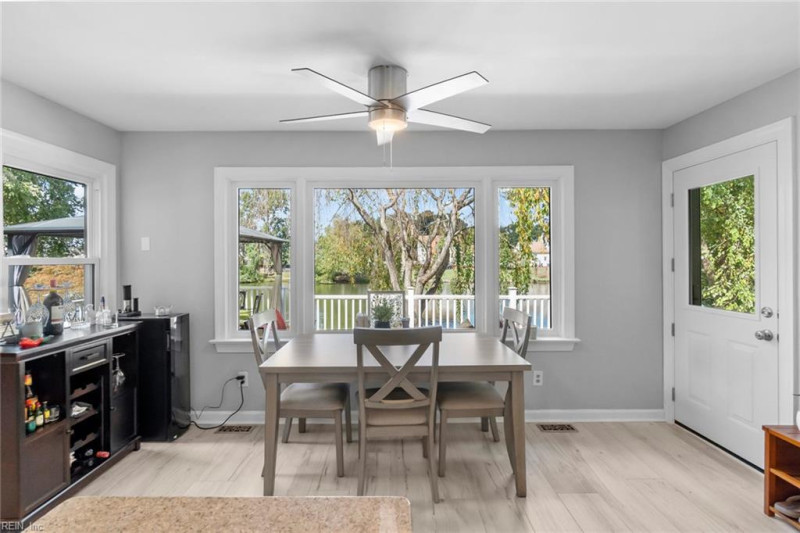Photo 16 of 49 residential for sale in Chesapeake virginia