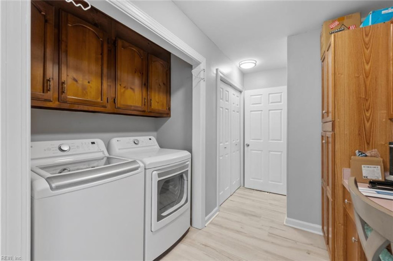 Photo 19 of 49 residential for sale in Chesapeake virginia