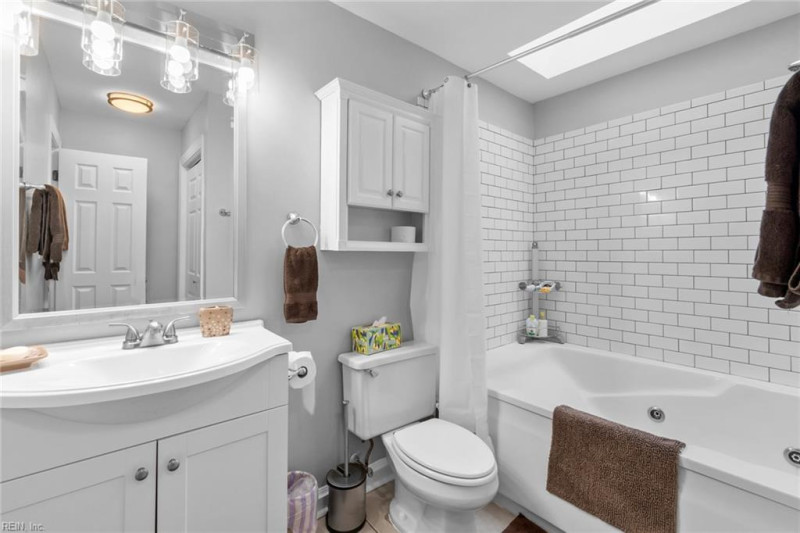 Photo 36 of 49 residential for sale in Chesapeake virginia