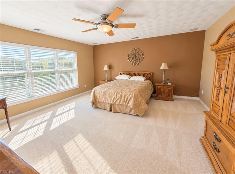 Photo 10 of 22 residential for sale in Virginia Beach virginia