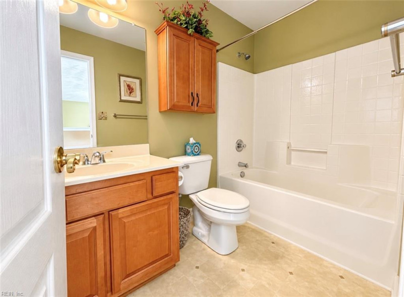 Photo 12 of 22 residential for sale in Virginia Beach virginia