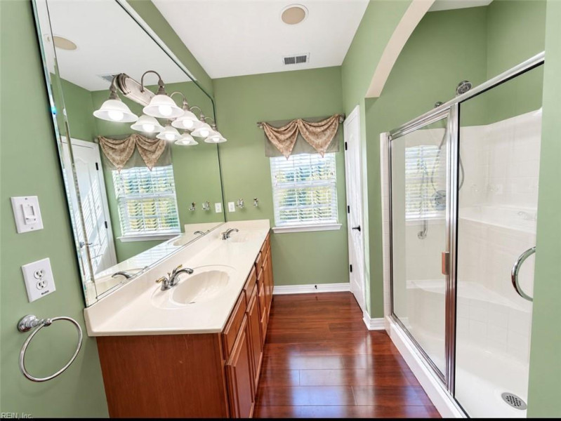 Photo 15 of 22 residential for sale in Virginia Beach virginia
