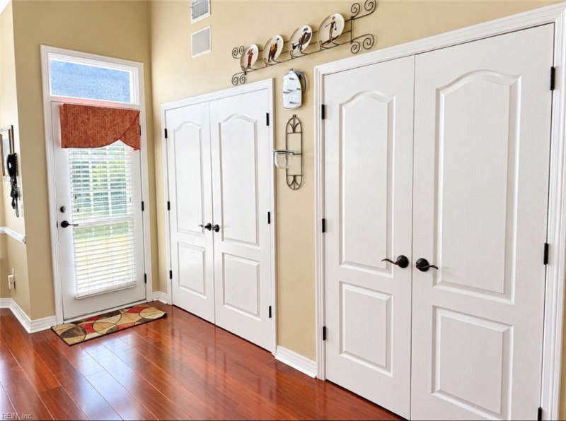 Photo 7 of 22 residential for sale in Virginia Beach virginia