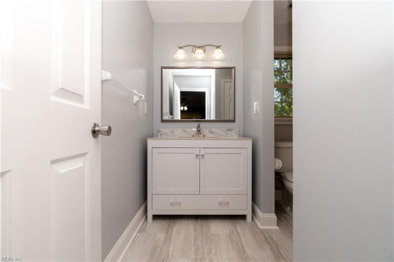 Photo 19 of 47 residential for sale in Chesapeake virginia