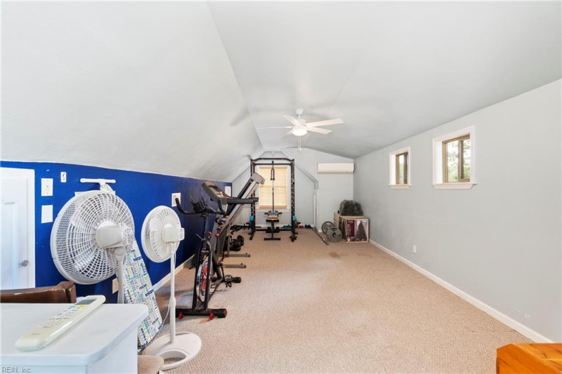 Photo 25 of 47 residential for sale in Chesapeake virginia