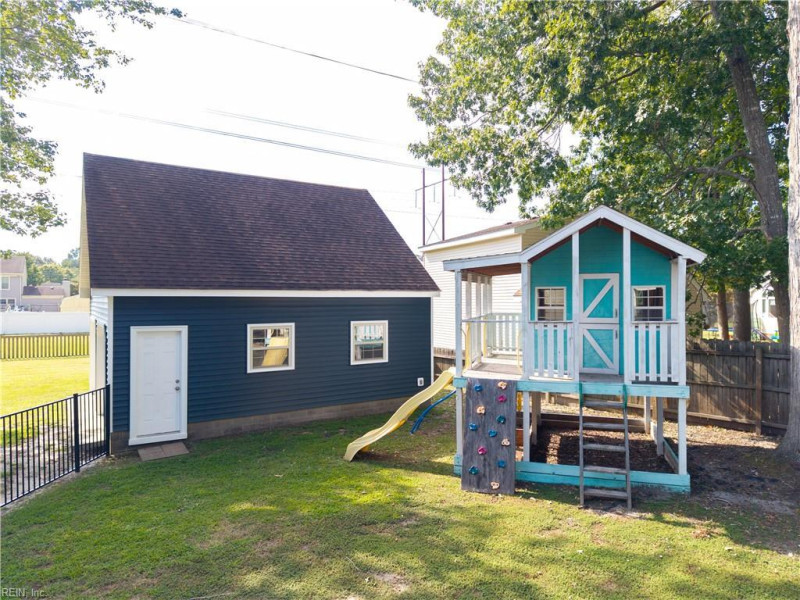 Photo 36 of 47 residential for sale in Chesapeake virginia
