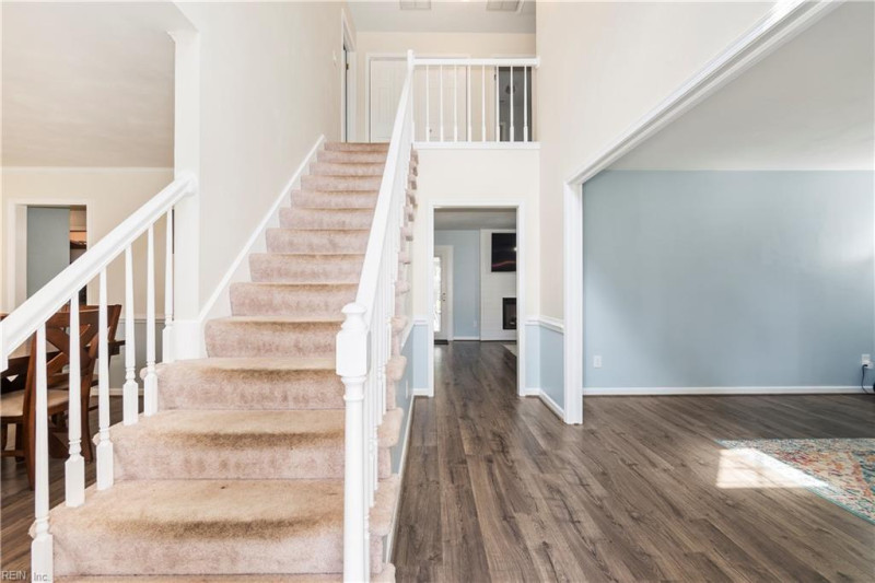 Photo 4 of 47 residential for sale in Chesapeake virginia