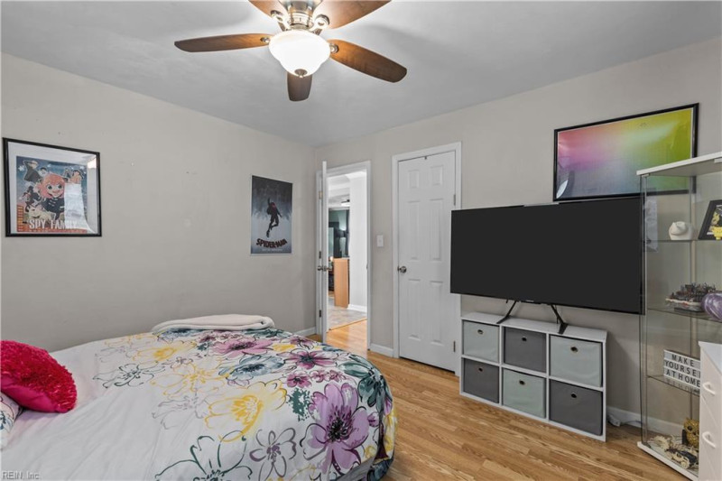 Photo 8 of 23 residential for sale in Norfolk virginia