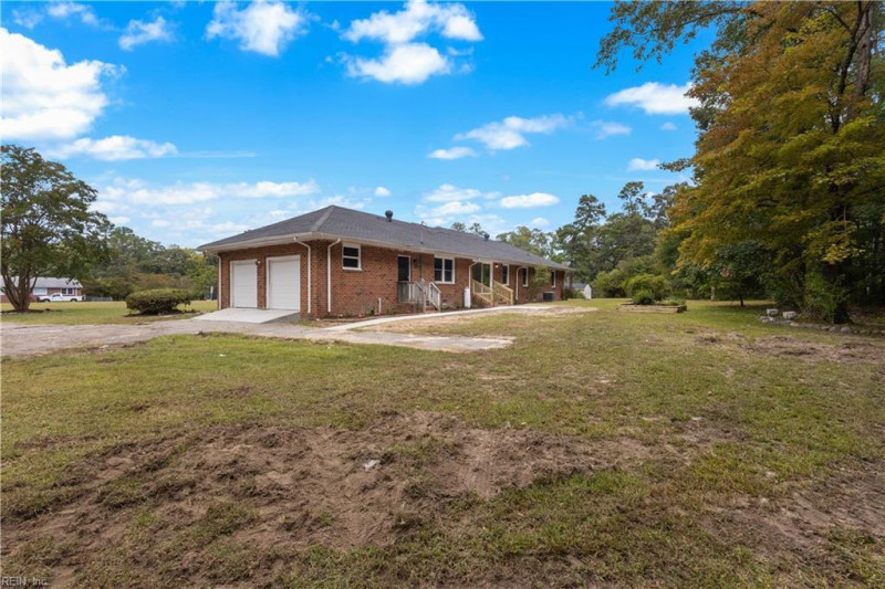 Photo 26 of 45 residential for sale in Surry County virginia