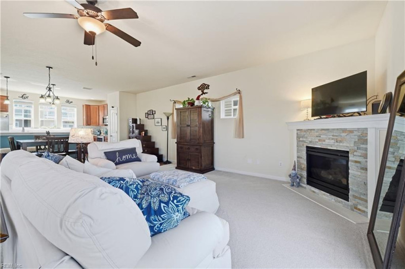 Photo 10 of 48 residential for sale in Norfolk virginia