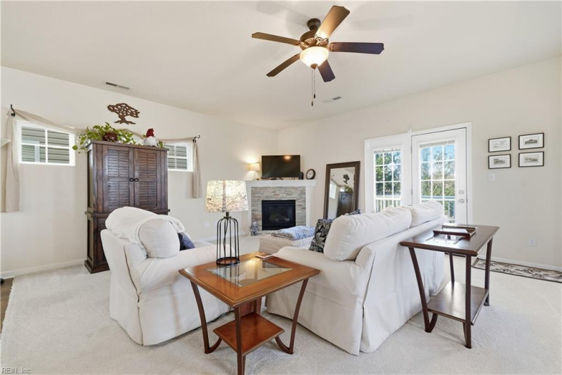 Photo 12 of 48 residential for sale in Norfolk virginia
