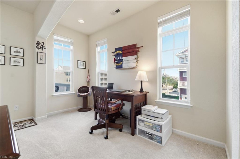 Photo 14 of 48 residential for sale in Norfolk virginia