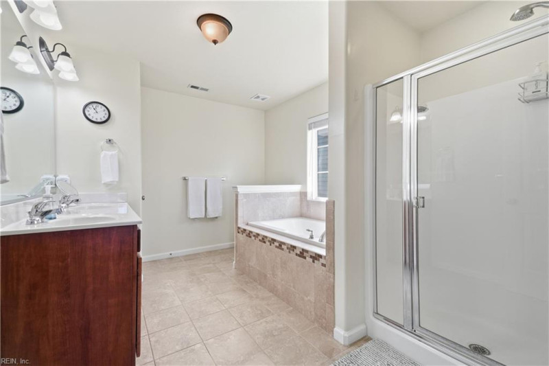 Photo 19 of 48 residential for sale in Norfolk virginia
