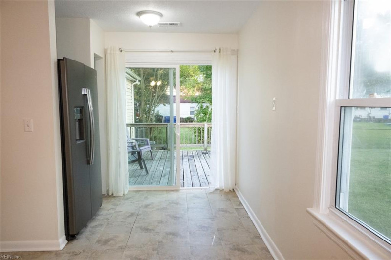 Photo 12 of 20 residential for sale in Portsmouth virginia