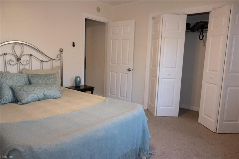 Photo 4 of 20 residential for sale in Portsmouth virginia
