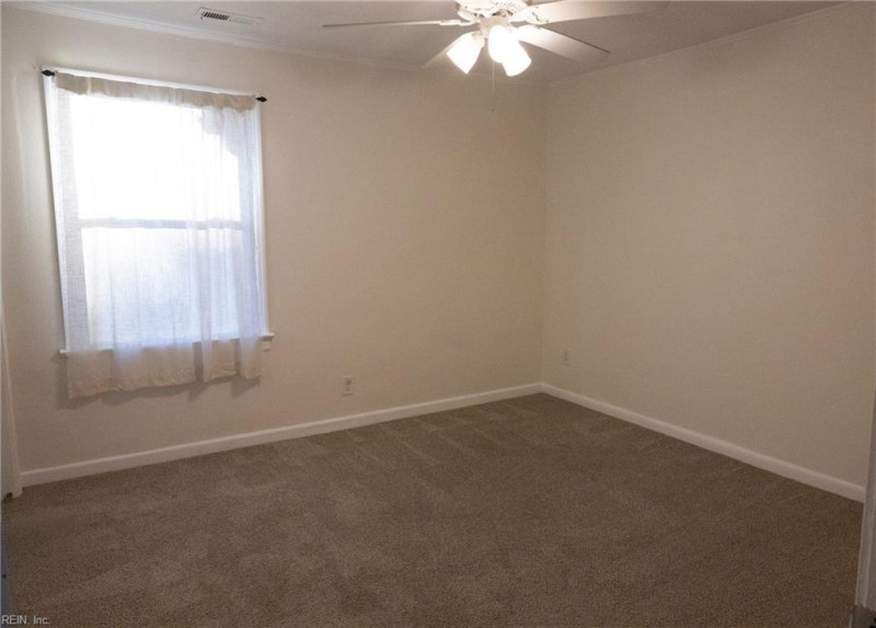 Photo 7 of 20 residential for sale in Portsmouth virginia