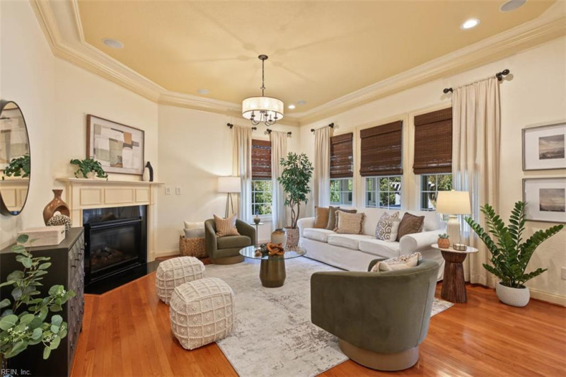 Photo 14 of 42 residential for sale in Virginia Beach virginia