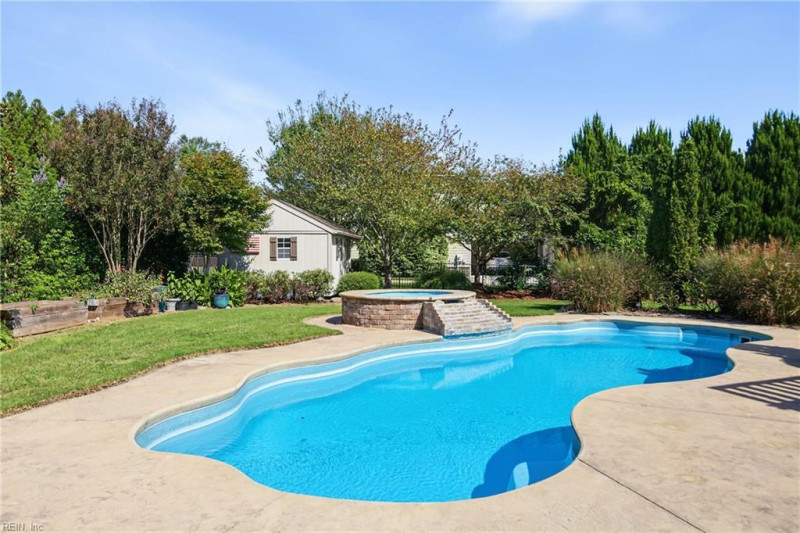 Photo 4 of 42 residential for sale in Virginia Beach virginia
