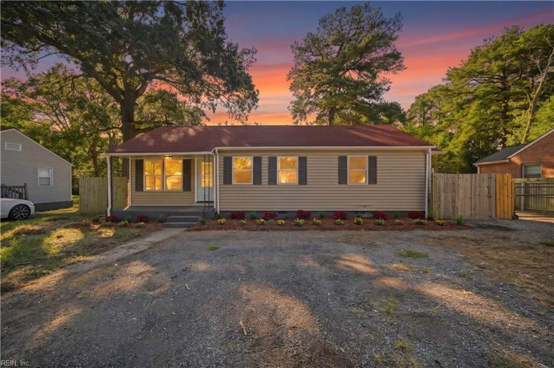 Photo 3 of 44 residential for sale in Newport News virginia