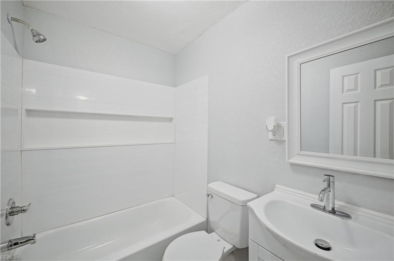 Photo 34 of 44 residential for sale in Newport News virginia