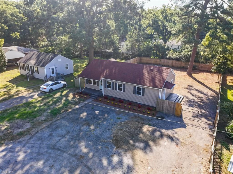 Photo 4 of 44 residential for sale in Newport News virginia