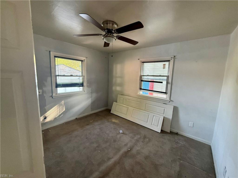 Photo 12 of 18 residential for sale in Norfolk virginia