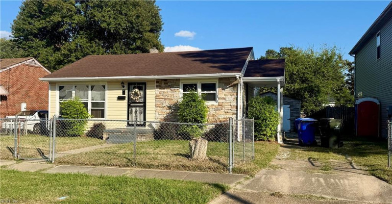 Photo 3 of 18 residential for sale in Norfolk virginia