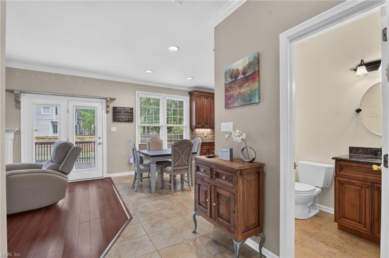 Photo 12 of 35 residential for sale in York County virginia