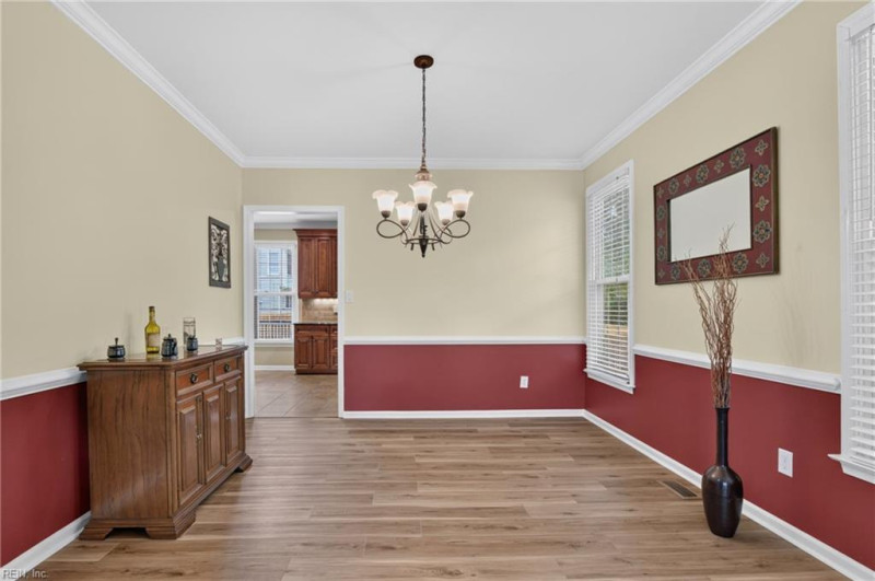 Photo 14 of 35 residential for sale in York County virginia