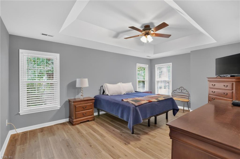 Photo 17 of 35 residential for sale in York County virginia