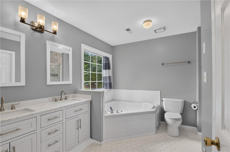 Photo 20 of 35 residential for sale in York County virginia