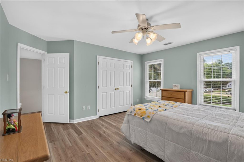 Photo 26 of 35 residential for sale in York County virginia