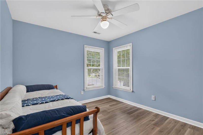 Photo 30 of 35 residential for sale in York County virginia