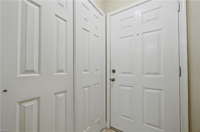 Photo 5 of 33 residential for sale in Newport News virginia