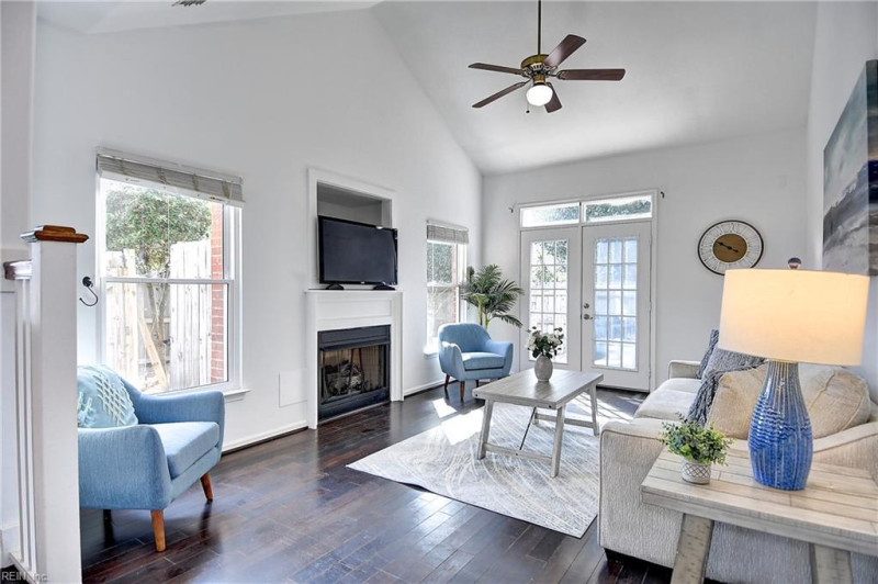 Photo 18 of 48 residential for sale in Virginia Beach virginia