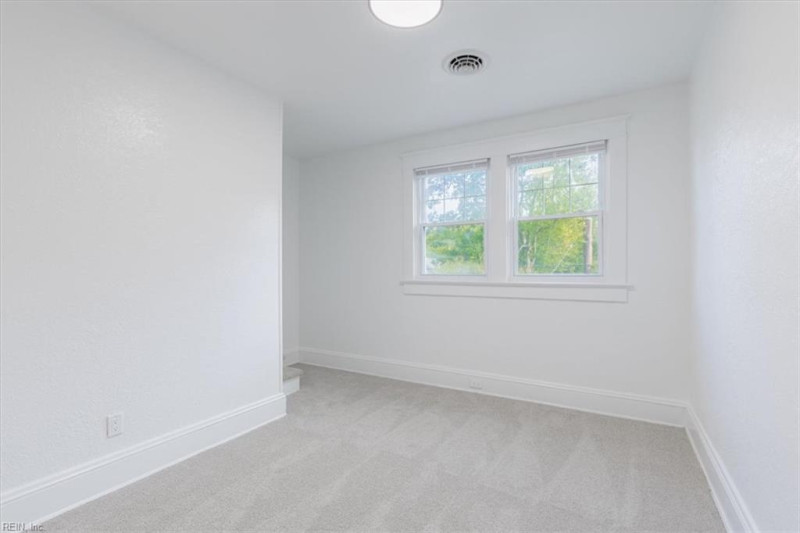 Photo 22 of 31 residential for sale in Norfolk virginia