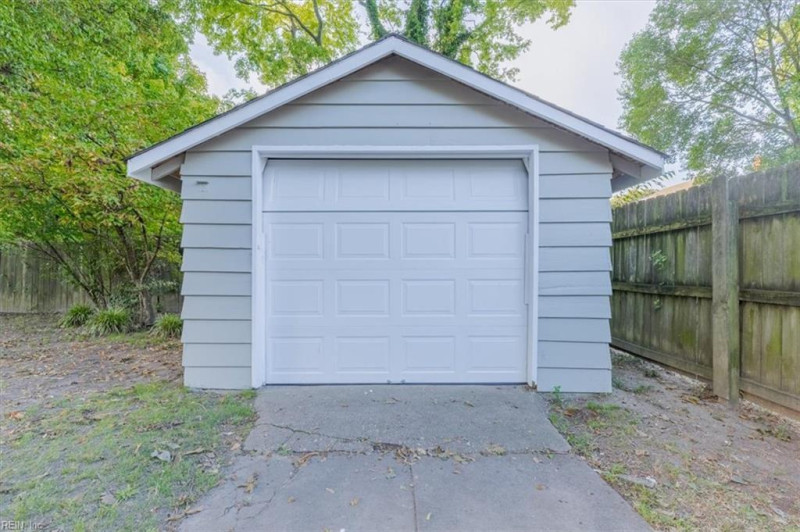 Photo 28 of 31 residential for sale in Norfolk virginia